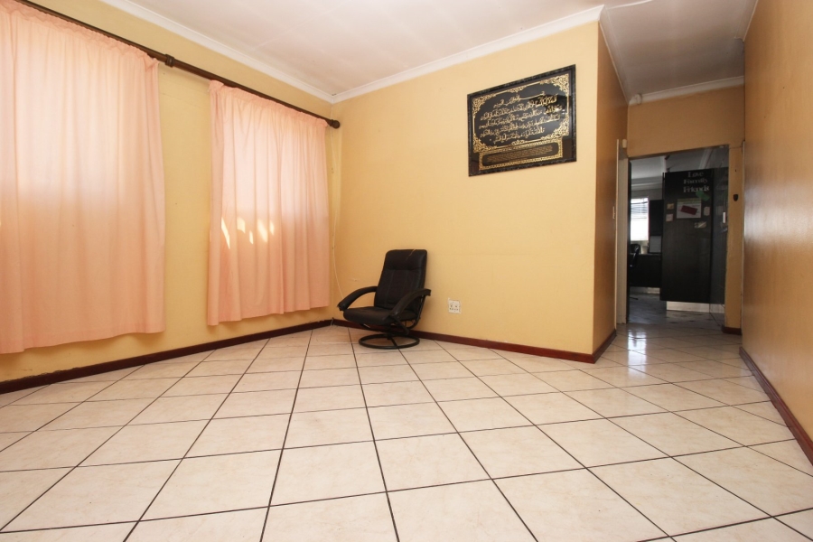 Commercial Property for Sale in Tuscany Glen Western Cape